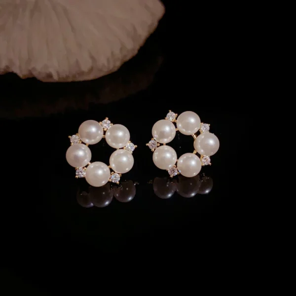 Romantic Geometric Imitation Pearl Crystal Beads Shiny Sweet Small Stud Earrings - Image 2