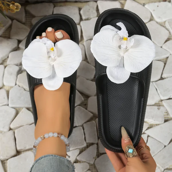 Sweet Flower Versatile Comfort Soft Flat Thick Sole Beach Style Slippers - Image 3