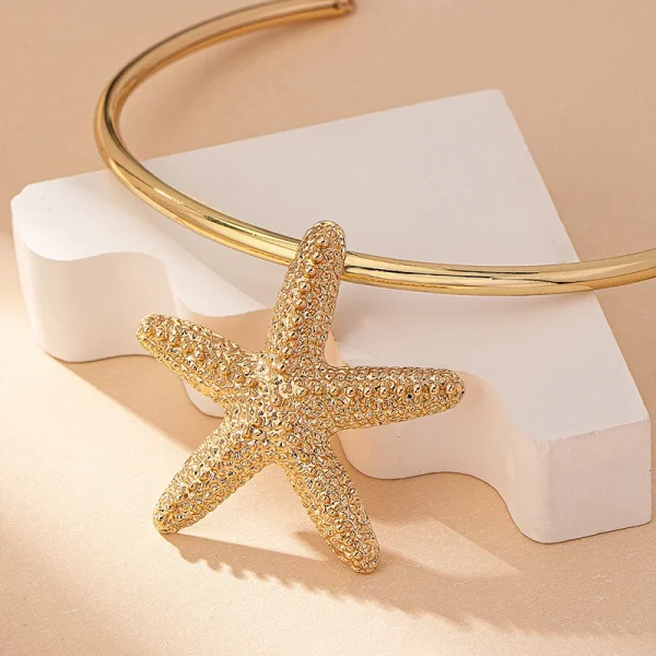 Trendy Designer Zinc Alloy Chokers Holiday Accessories Metal Tube Star Pendant Necklace - Image 3