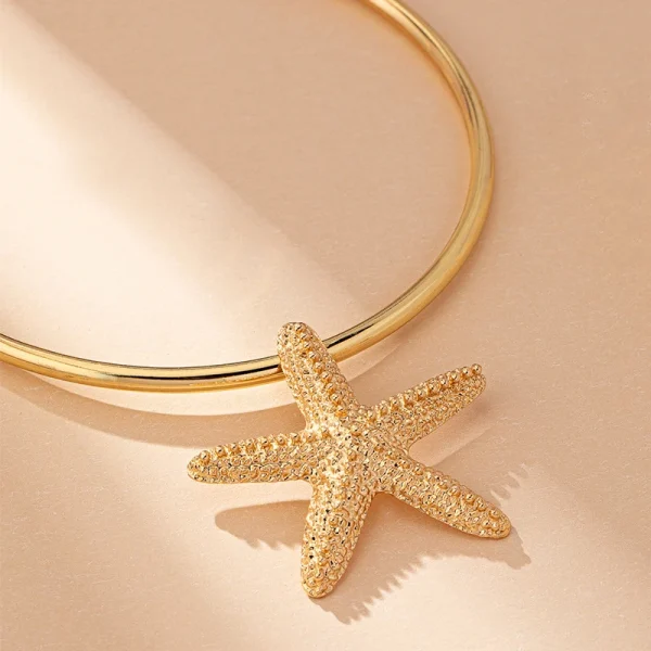 Trendy Designer Zinc Alloy Chokers Holiday Accessories Metal Tube Star Pendant Necklace - Image 4