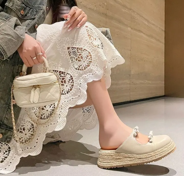 Versatile Decorative Straw Thick-Soled Mules Wedge Heels Sandals - Image 9