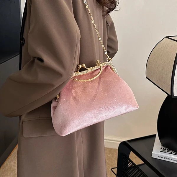 Vintage Designer With Chain Bags Lock Shell Clip Retro Evening Handbags - Image 34