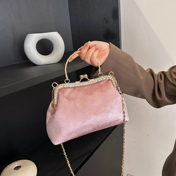 Vintage Designer With Chain Bags Lock Shell Clip Retro Evening Handbags - Image 32