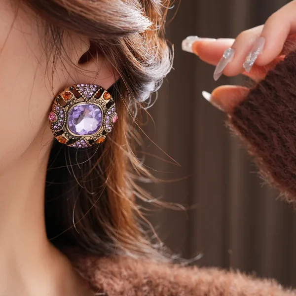 Vintage Light Square Retro High Quality Inlaid Rhinestone Copper Alloy Stud Earrings - Image 3