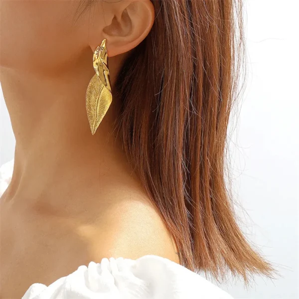 Vintage Metal Cold Style Geometric Exaggerated Leaf Niche Design Unique Copper Earrings  - Image 3