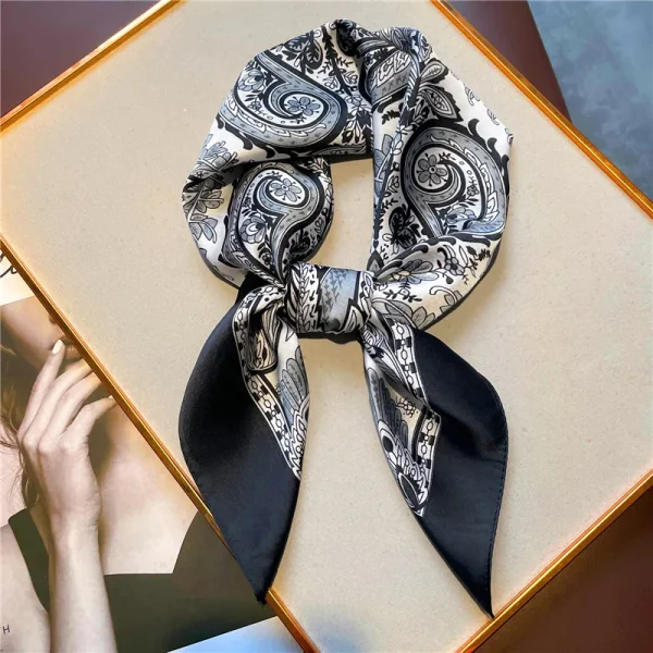 Vintage Paisley Printed Bandana Lightweight Soft Satin Stylish Versatile Neck Hairbands Scarf