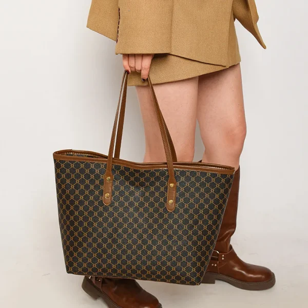 Casual PU Leather Large Capacity Shoulder Bag - Image 3