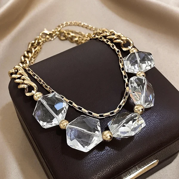 Elegant Creative Design Big Geometric Transparent Resin Acrylic Exaggerate Party Pendant Necklaces - Image 2