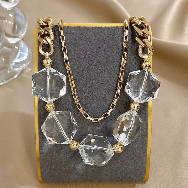 Elegant Creative Design Big Geometric Transparent Resin Acrylic Exaggerate Party Pendant Necklaces - Image 3