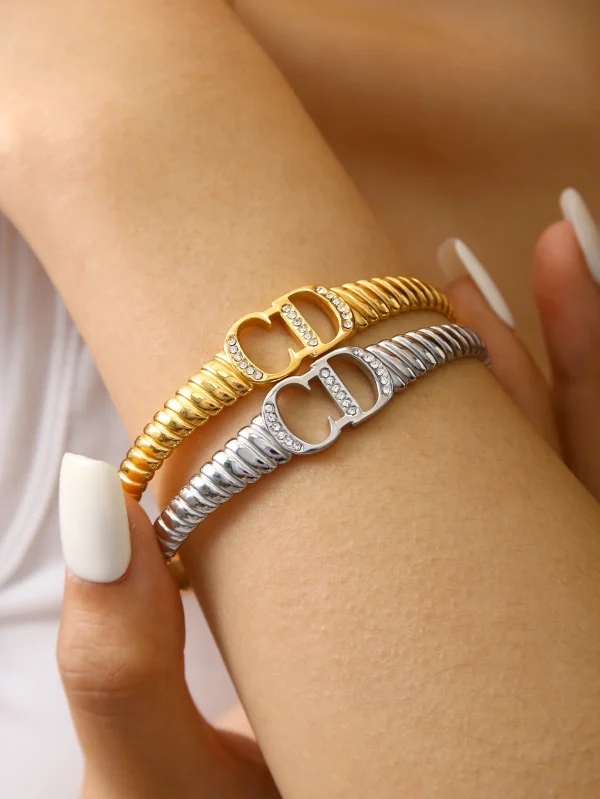Classic Charm High-Level Sense Of Stainless Steel 18K Gold-Plated Diamonds Spiral Letters Bracelet - Image 2