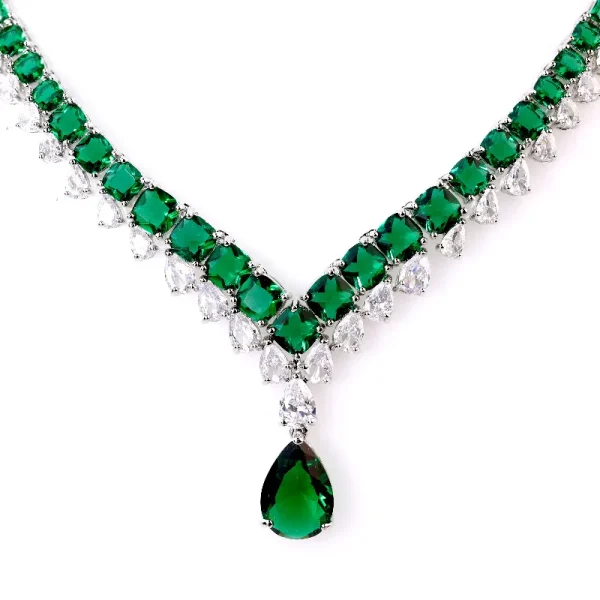 Classic Cubic Zirconia Vintage Emerald Zircon High-End Party Collarbone Water Drop Necklace - Image 3