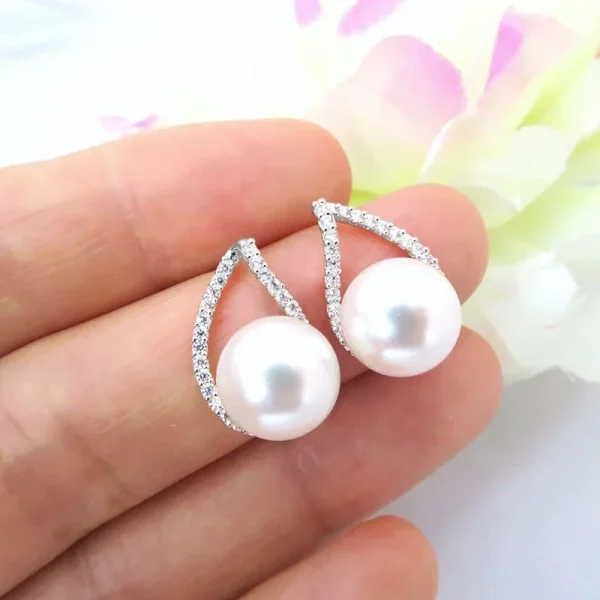Classic Geometric Teardrop Shaped With Simulated Pearl Temperament Stud Earrings - Image 2
