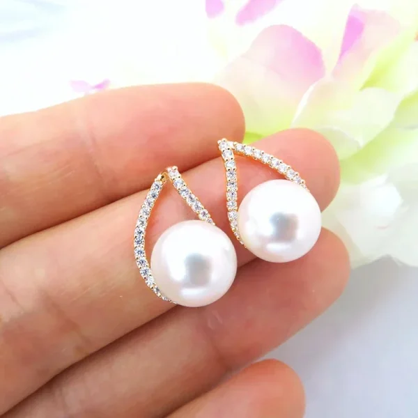 Classic Geometric Teardrop Shaped With Simulated Pearl Temperament Stud Earrings - Image 4