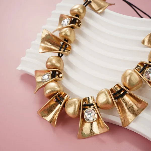 Classic Stainless Steel Exaggerated Metal Vintage Flower Link Chain Party Choker Necklace - Image 3