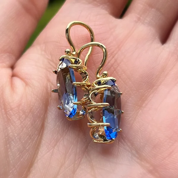 Classic Zircon Eight-Prong Tiktok Retro Fashion Palace Color Treasure Series Senior Ear Hook Buckle Earrings - Image 10