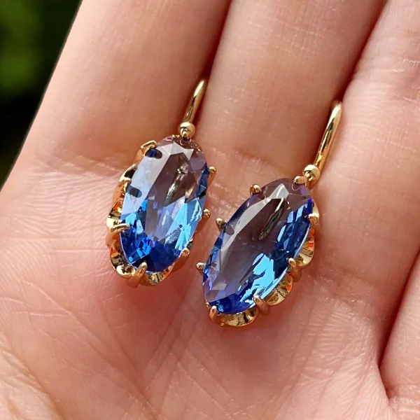 Classic Zircon Eight-Prong Tiktok Retro Fashion Palace Color Treasure Series Senior Ear Hook Buckle Earrings - Image 9