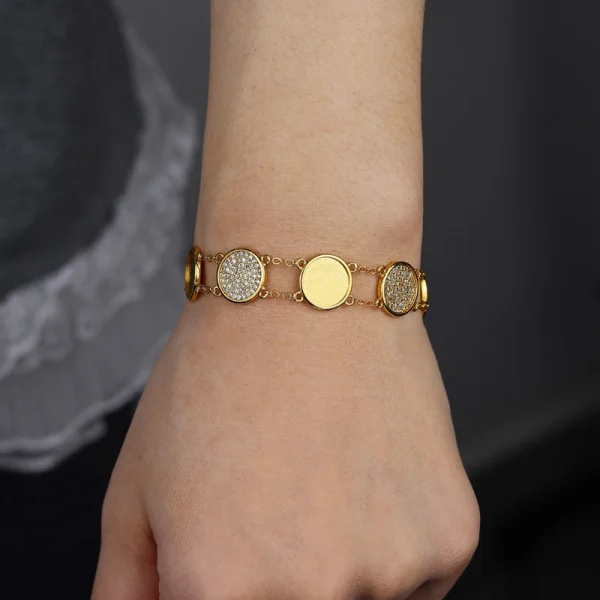 Classic Bling Popular Round Zircon Copper Cz Paved Heart Bracelet - Image 3