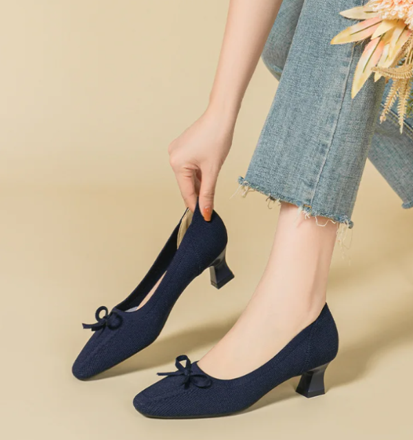Comfortable Pointed Knitting Breathable Anti-Skid Rubber Soled High Heels