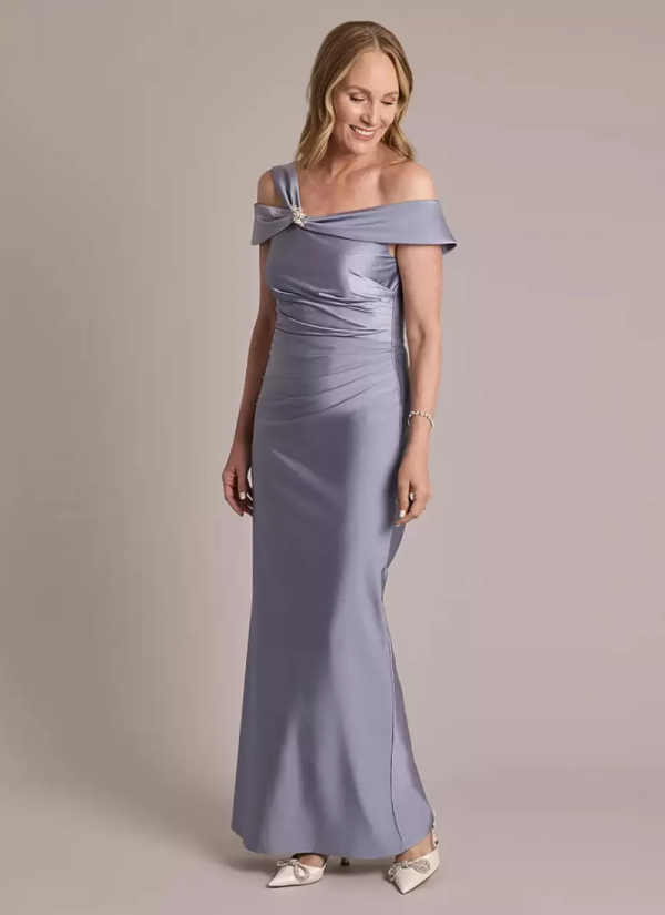 Designed Neckline Sleeveless Ball Gown Pleated Floor-Length Dresses - Image 4