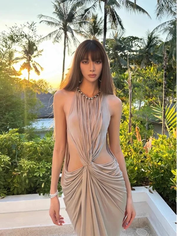 Elegant Hollow Neck Hanging High-End Temperament Beach Long Dress - Image 3