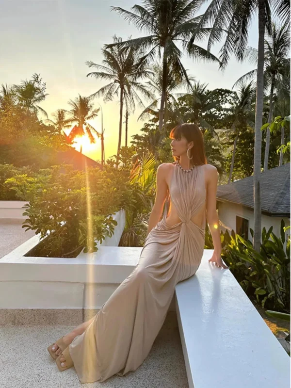 Elegant Hollow Neck Hanging High-End Temperament Beach Long Dress