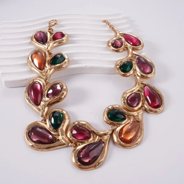 European Exaggerated Heart-shaped Banquet Stainless Steel Colored Necklace - Image 3