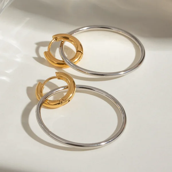 Exquisite Metal Stainless Steel Round Ring Interlocking Color Blocked Drop Earrings - Image 3