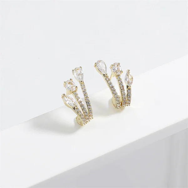 Exquisite Shiny Heart Trendy Copper Zircon Push-Back Stud Earrings - Image 3