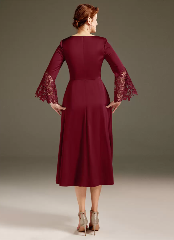 Gorgeous Jewel Neck Long Sleeves A-Line Lace Solid Knee Length Dresses - Image 3