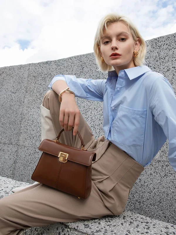 Luxury Genuine Leather Branded Fashionable and Versatile Scarf Decor With Crossbody Handbag  - Image 8