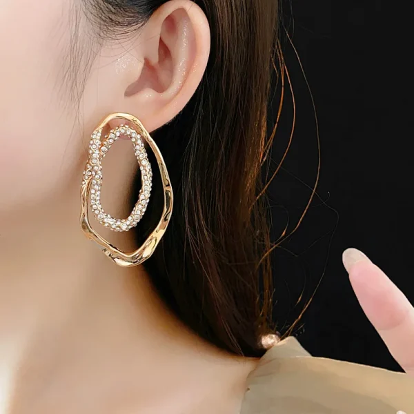 Luxury Geometric Rhinestone Design High Sense Light Stud Earrings - Image 7