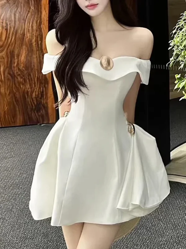 Off The Shoulder Waist-Cinching Sleeveless Folds Gold Pin Design A-line Evening Party Gowns