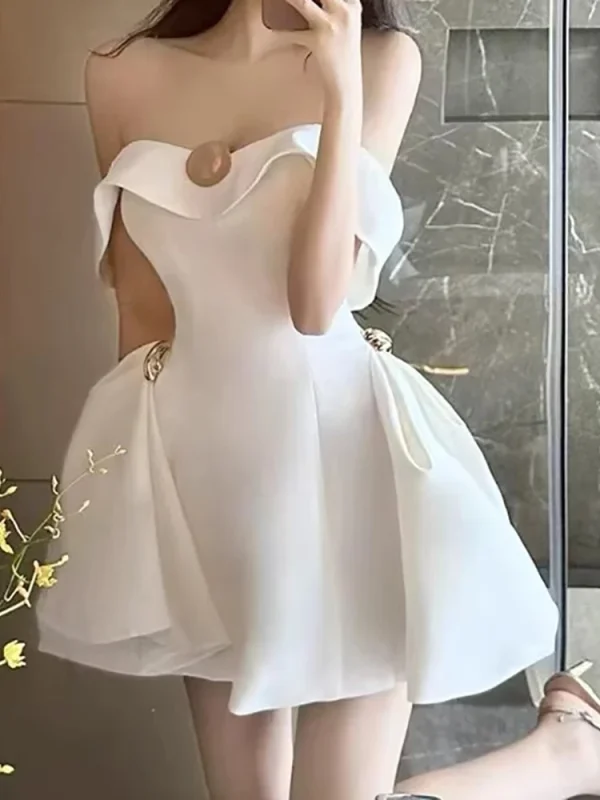 Off The Shoulder Waist-Cinching Sleeveless Folds Gold Pin Design A-line Evening Party Gowns - Image 3