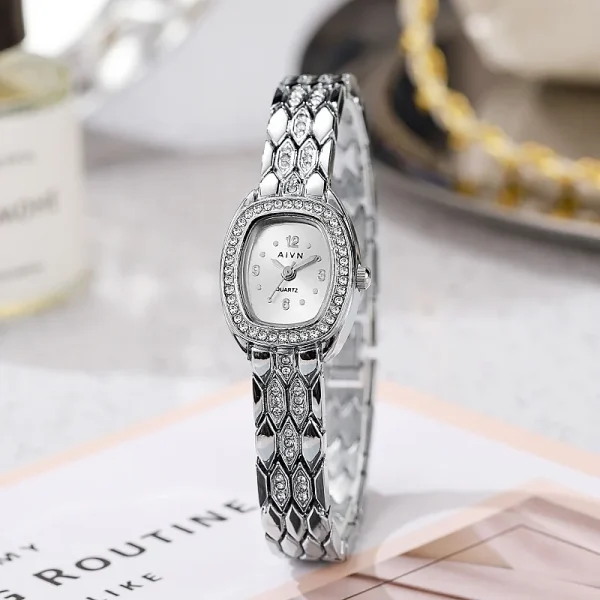 Retro Exquisite Diamond Studded Wine Barrel Shaped Dropshipping Bracelet Quartz Watch  - Image 3