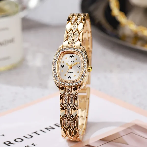 Retro Exquisite Diamond Studded Wine Barrel Shaped Dropshipping Bracelet Quartz Watch  - Image 4