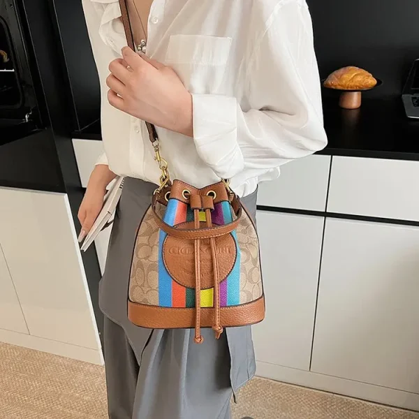 Retro Versatile Classic Contrasting Color Niche Bucket Messenger Crossbody Shoulder Bag - Image 2