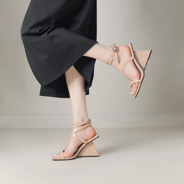 Cross-Strap Buckle Strap Toe Buckle Strap Round High Heels Sandal - Image 3