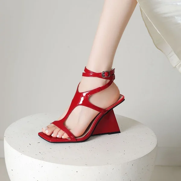 Cross-Strap Buckle Strap Toe Buckle Strap Round High Heels Sandal - Image 11