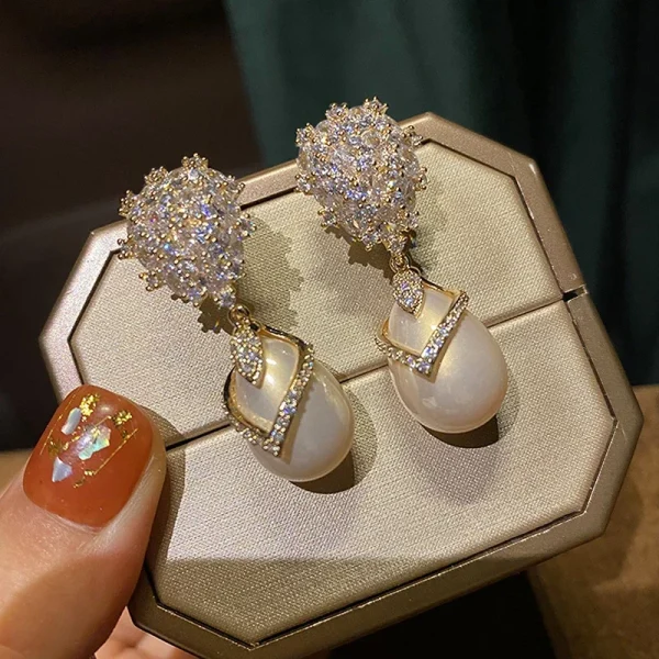 Trendy Sparkling Crystal Cubic Zirconia Romantic Gorgeous Waterdrop Imitation Pearl Dangle Earrings - Image 8
