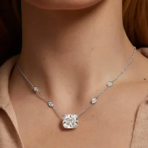 Trendy Statement Extra Large Square Crystal Simple Clavicle Chain Choker Necklace