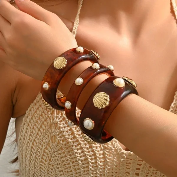 Vintage Geometric Round Exaggerated Resin Pearl Shell Wide Bracelet Bangles
