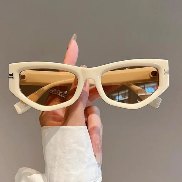 Vintage Polycarbonate Brand Designer Alloy Trendy UV400 Cat Eye Sunglasses - Image 3