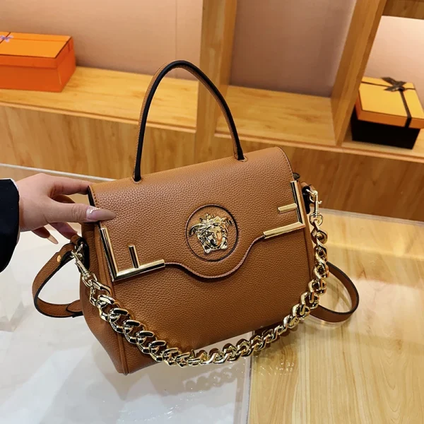 Casual Chic Leather-Texture PU Large Capacity Flap Magnetic Chain Adjustable Strap Crossbody Bag  - Image 2