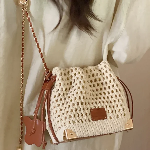 Chic Polyester Lining With Adjustable Strap Versatile Commuter Knit Crossbody Bag