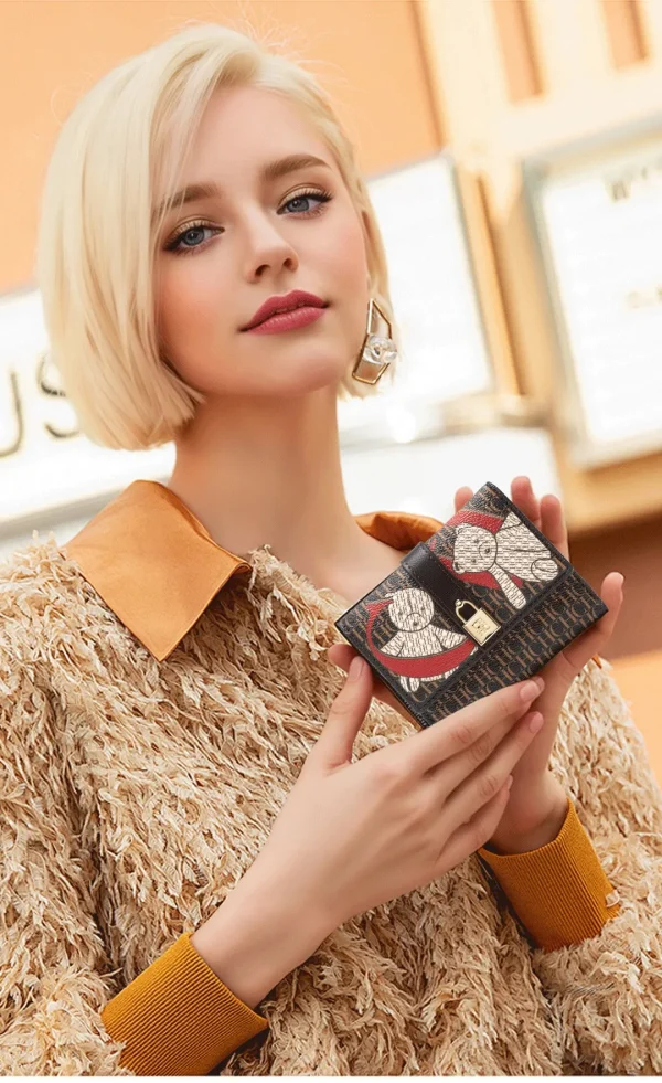 Classic High Quality Standard Versatile Letter Print Design Premium Feeling Wallet