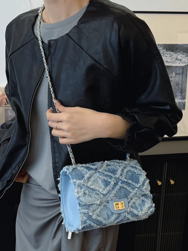 Elegant Simple Design High-value Diamond Shaped Plaid Metal Chain Messenger Shoulder Bag