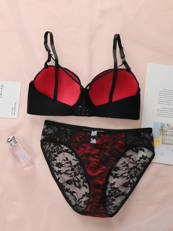 Gathering Anti Sagging Lace Flower Contrasting Design With Double Buckle Adjustable Bra - Image 2