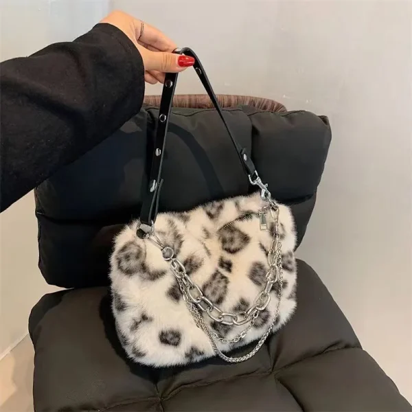 Luxury Design Faux Fur Leopard Print Fluffy Top Handle Chain Shoulder Clutch Bag