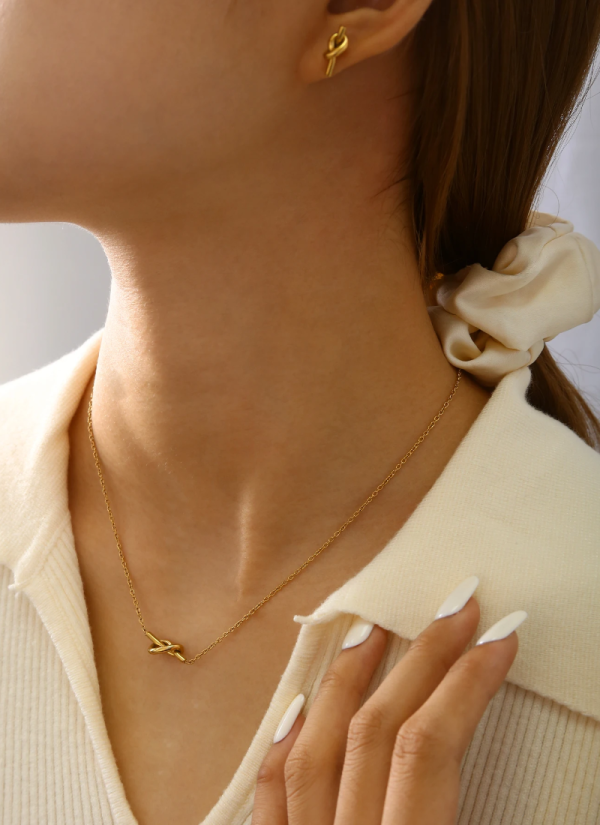 Personality Fashion Simple Temperament Advanced Knot Pattern Jewelry Set - Image 2