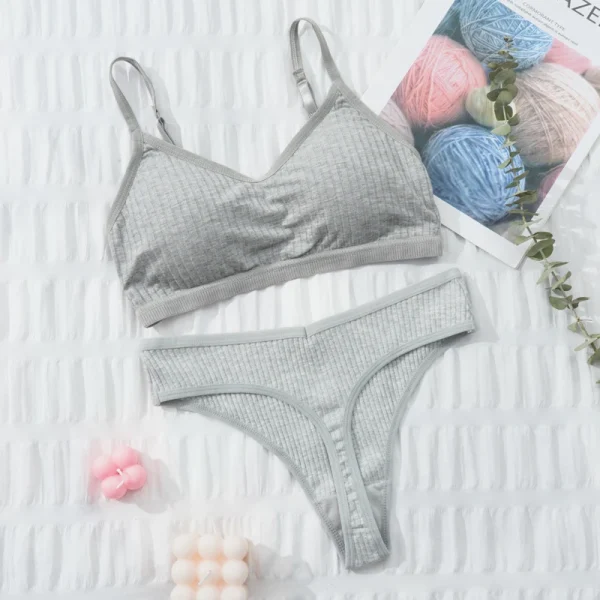 Seamless Cotton Tops Low Waist Comfortable Soft Wire Free Solid Color Lingerie Set - Image 3